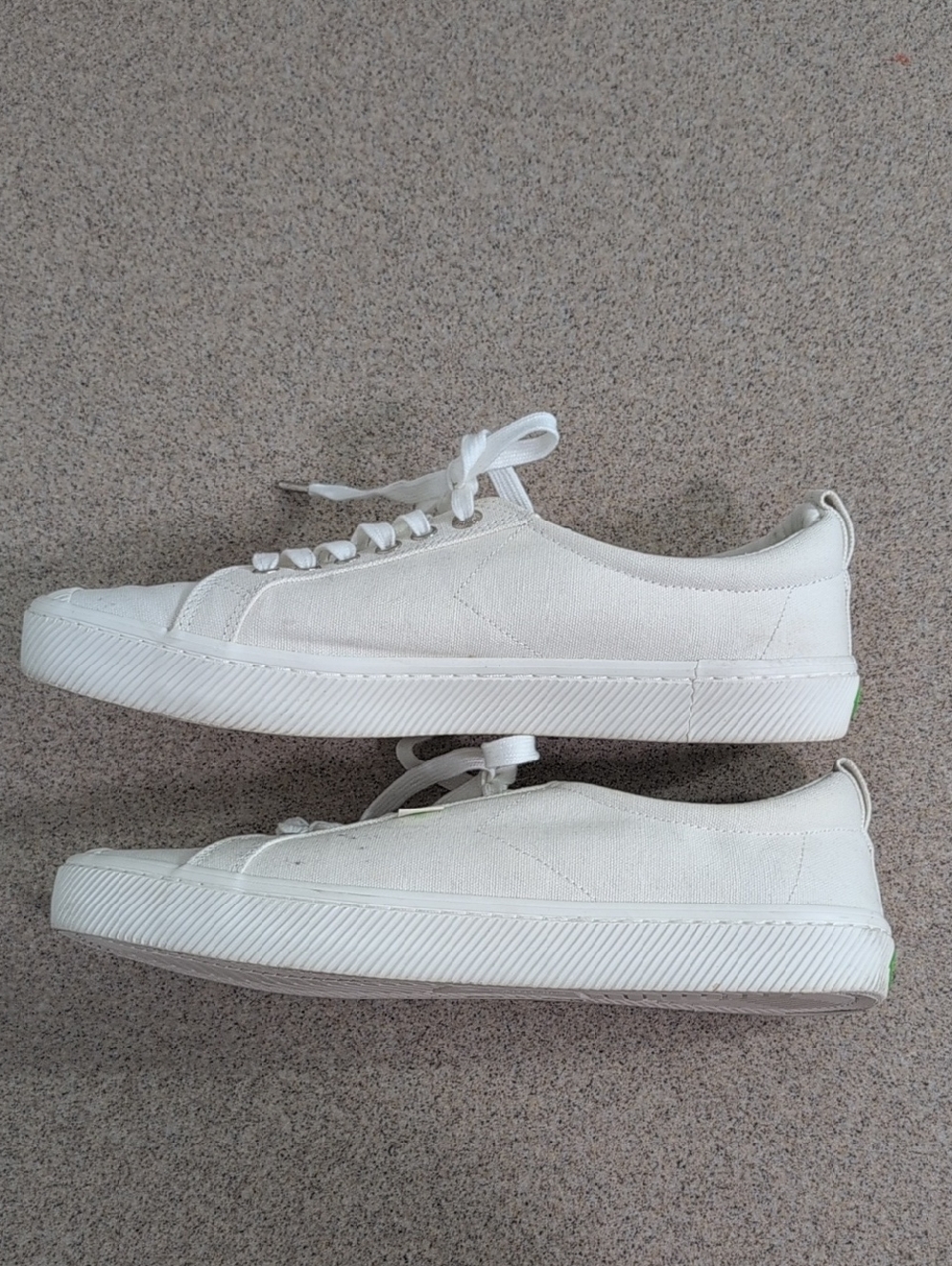 Cariuma White Sneakers, Gym Shoes, Canvas, Men's Size 12, Women Size 13.5 - Picture 5 of 12